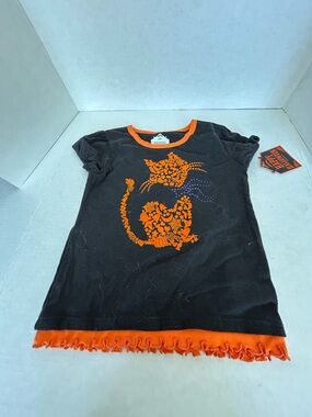Girls' Halloween Black Tee with Orange Cat Graphic